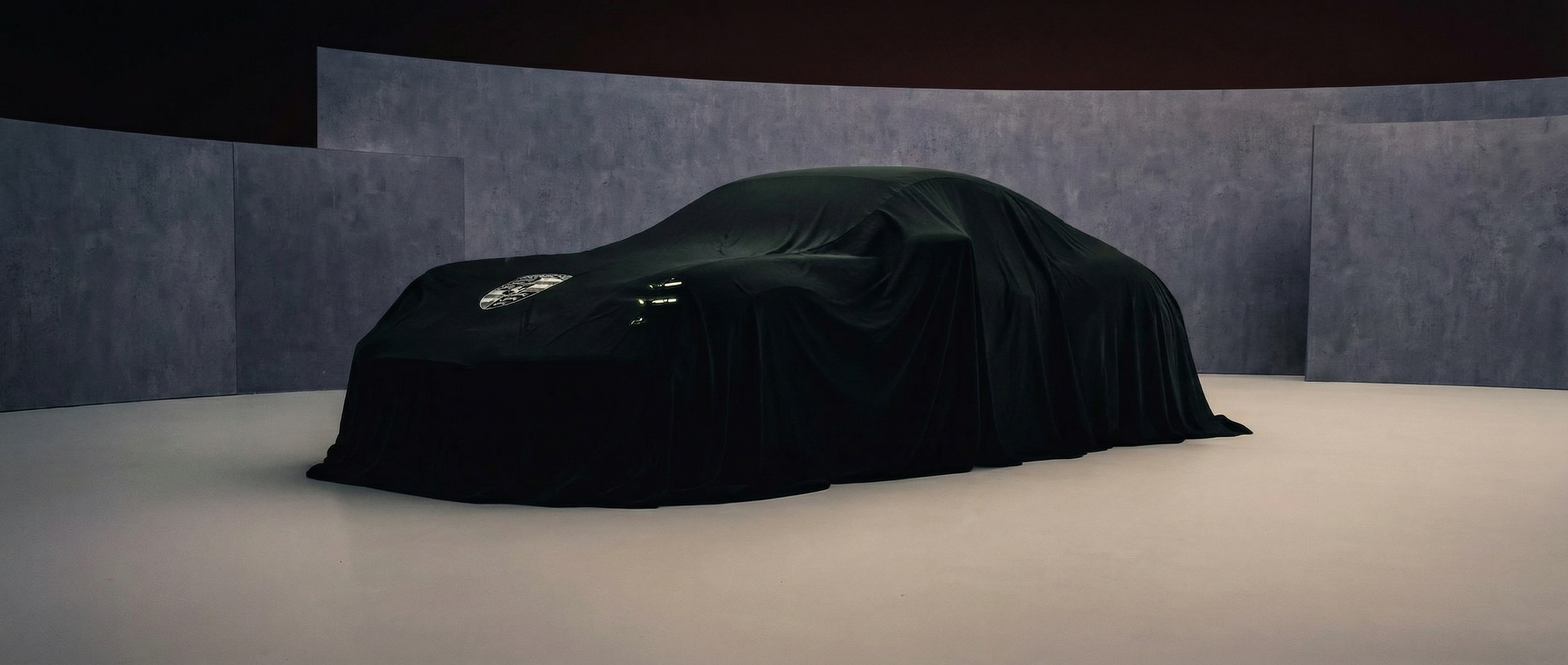 بورش تشوق لنسخة 911 مكشوفة ومثيرة للجدل في 14 نیسان